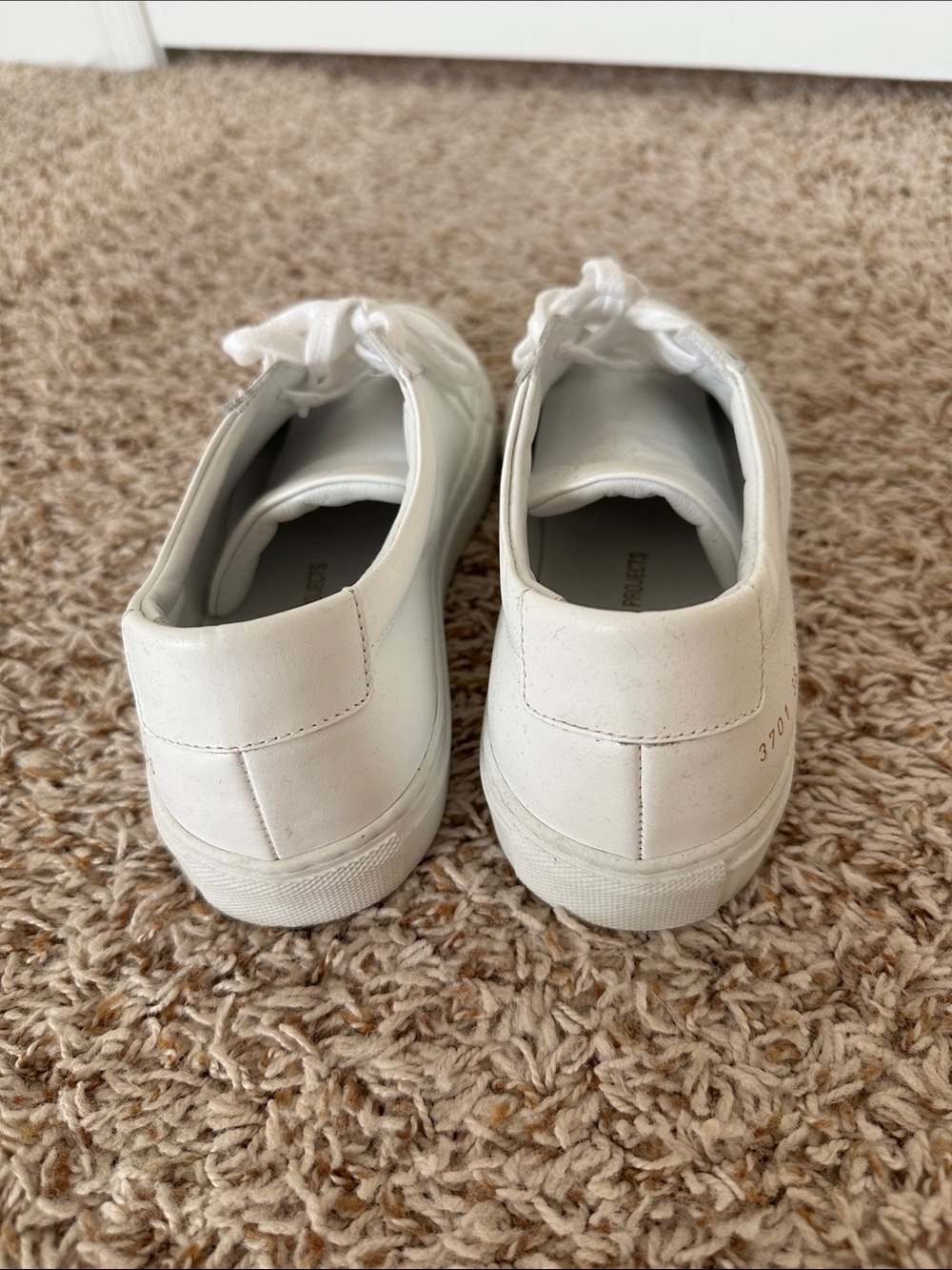 Common Projects White Leather Low-Top Sneakers Size 38 - Picture 3 of 8